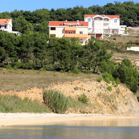 Apartments By The Sea Vlasici, Pag - 9324 Экстерьер фото
